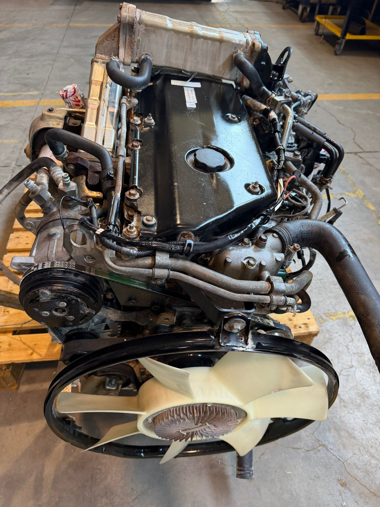 GRUPPO MOTORE CAMBIO ISUZU NPR75 MOD. 4HK1 - immagine 3